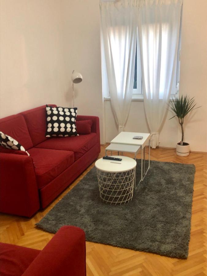 La Madre Apartment Rijeka Bagian luar foto