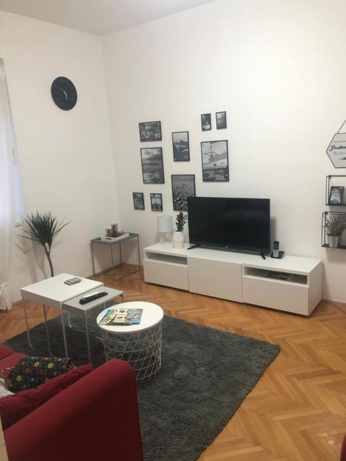 La Madre Apartment Rijeka Bagian luar foto