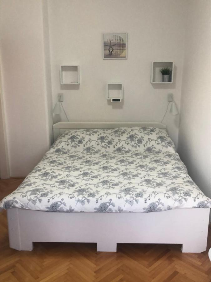 La Madre Apartment Rijeka Bagian luar foto