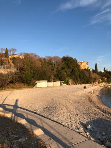 La Madre Apartment Rijeka Bagian luar foto